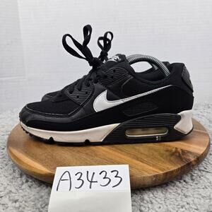 Nike Air Max 90 Black White Athletic Daily Lace Up Sneaker Womens 10 CQ2560-001